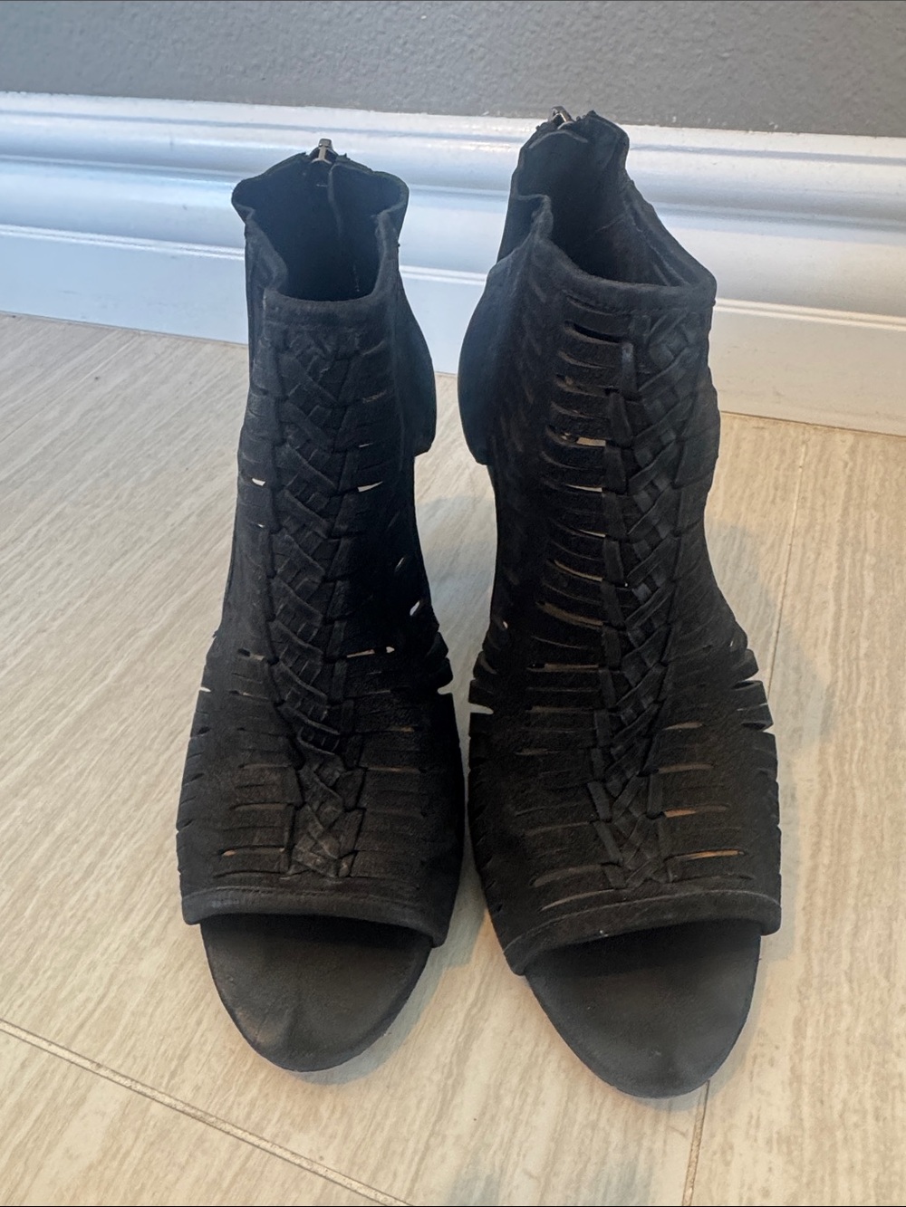 Vince Camuto Black Braided Cutout Peep-Toe Ankle Boots